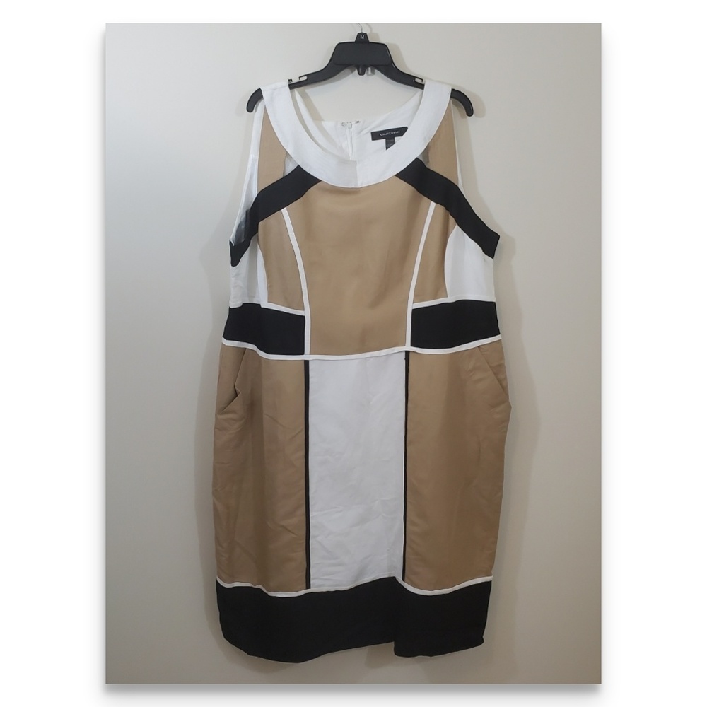 Plus size sheath dress 22w